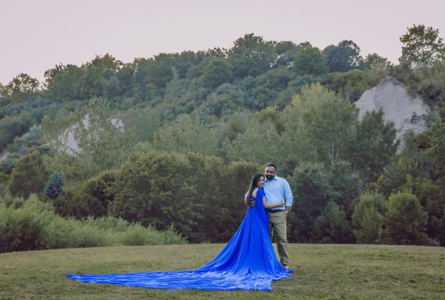 Cape Sleeves Pre Wedding Photoshoot Dress